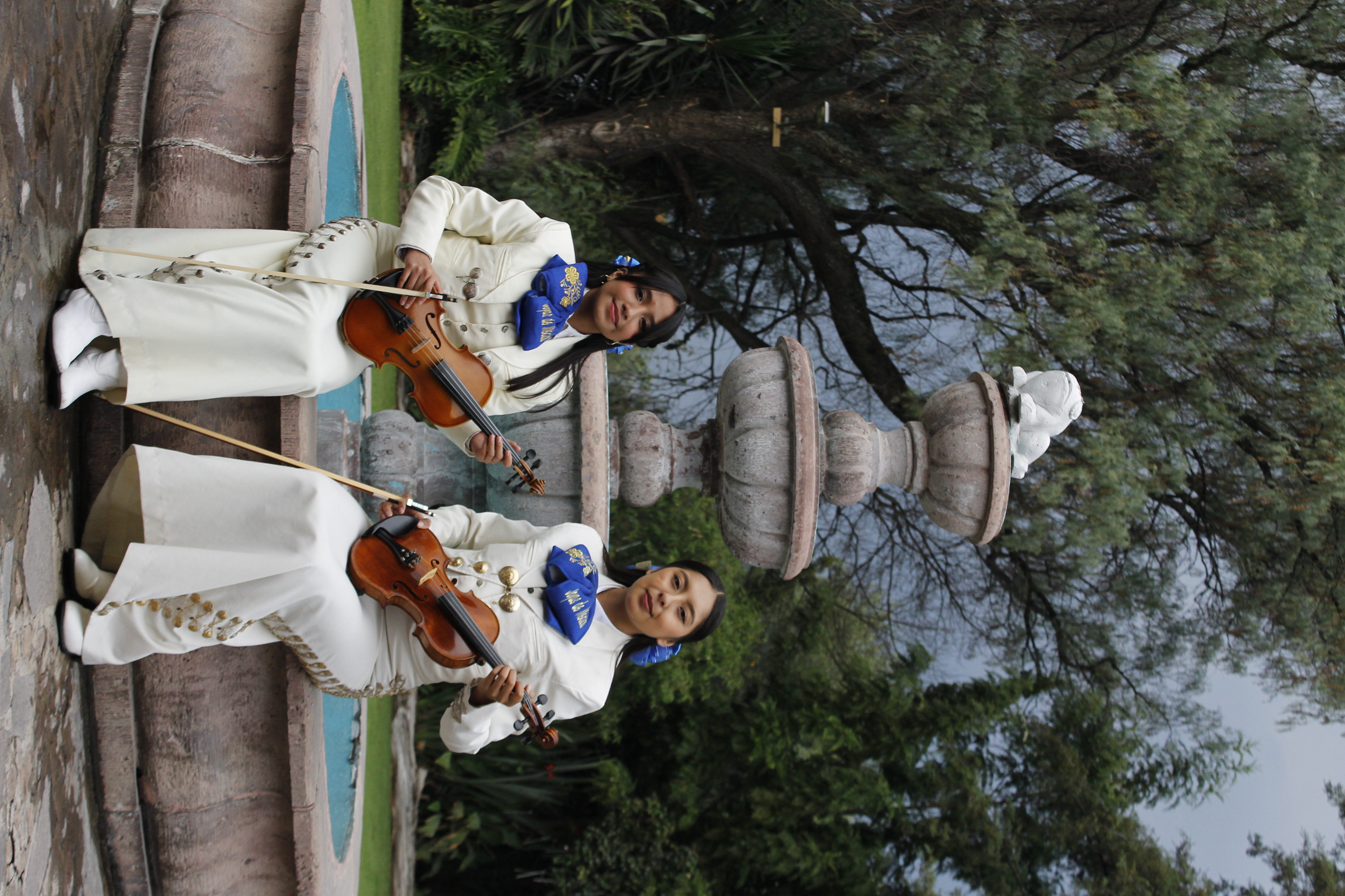 Collar artesanal mexicano elaborado a mano